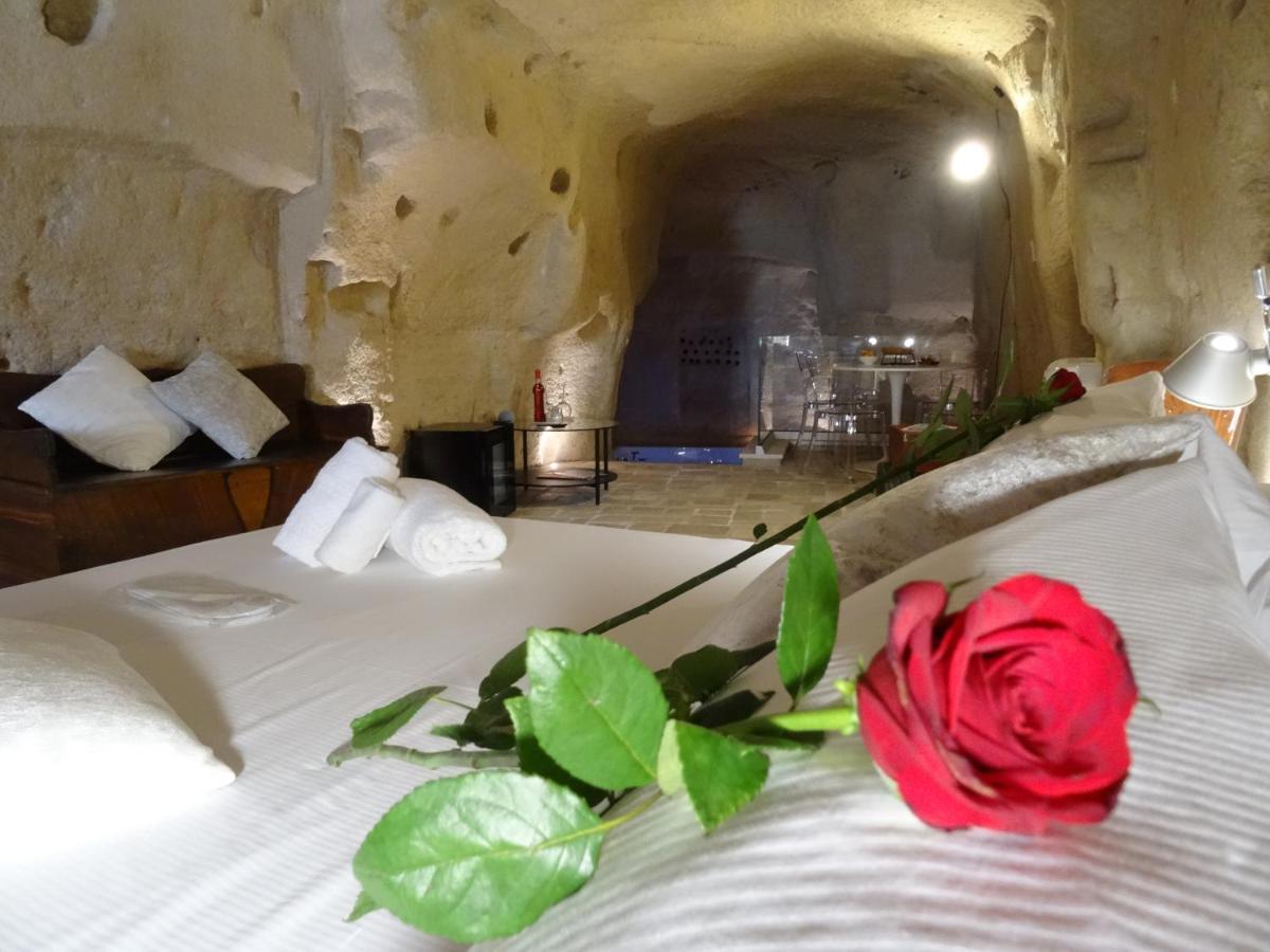La Dimora Delle 3 Zie Hotel มาเตรา ภายนอก รูปภาพ