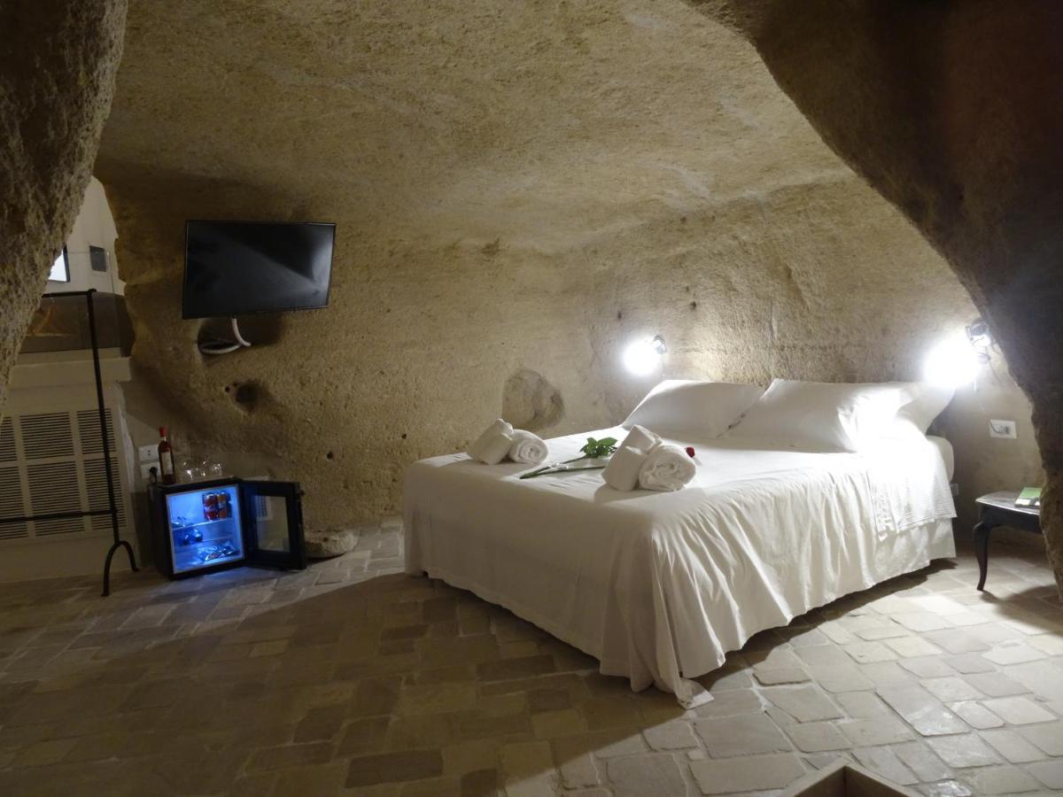 La Dimora Delle 3 Zie Hotel มาเตรา ภายนอก รูปภาพ