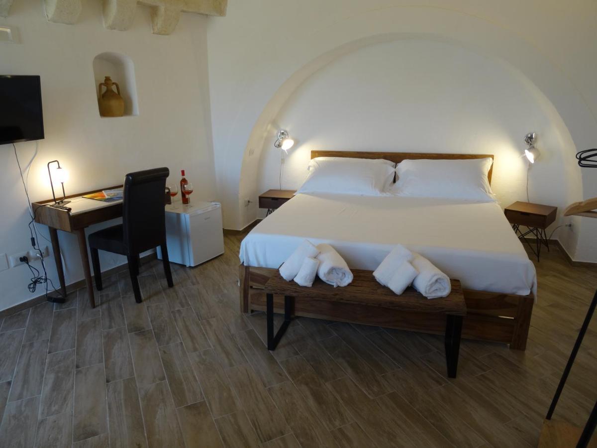 La Dimora Delle 3 Zie Hotel มาเตรา ภายนอก รูปภาพ