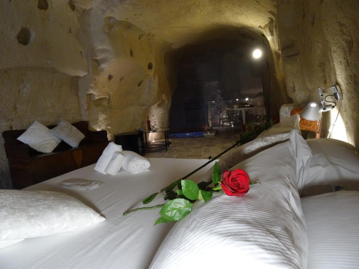 La Dimora Delle 3 Zie Hotel มาเตรา ภายนอก รูปภาพ