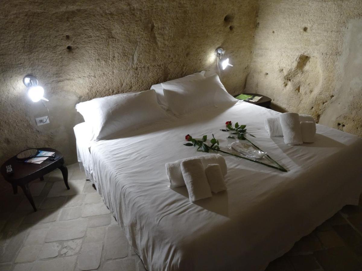 La Dimora Delle 3 Zie Hotel มาเตรา ภายนอก รูปภาพ