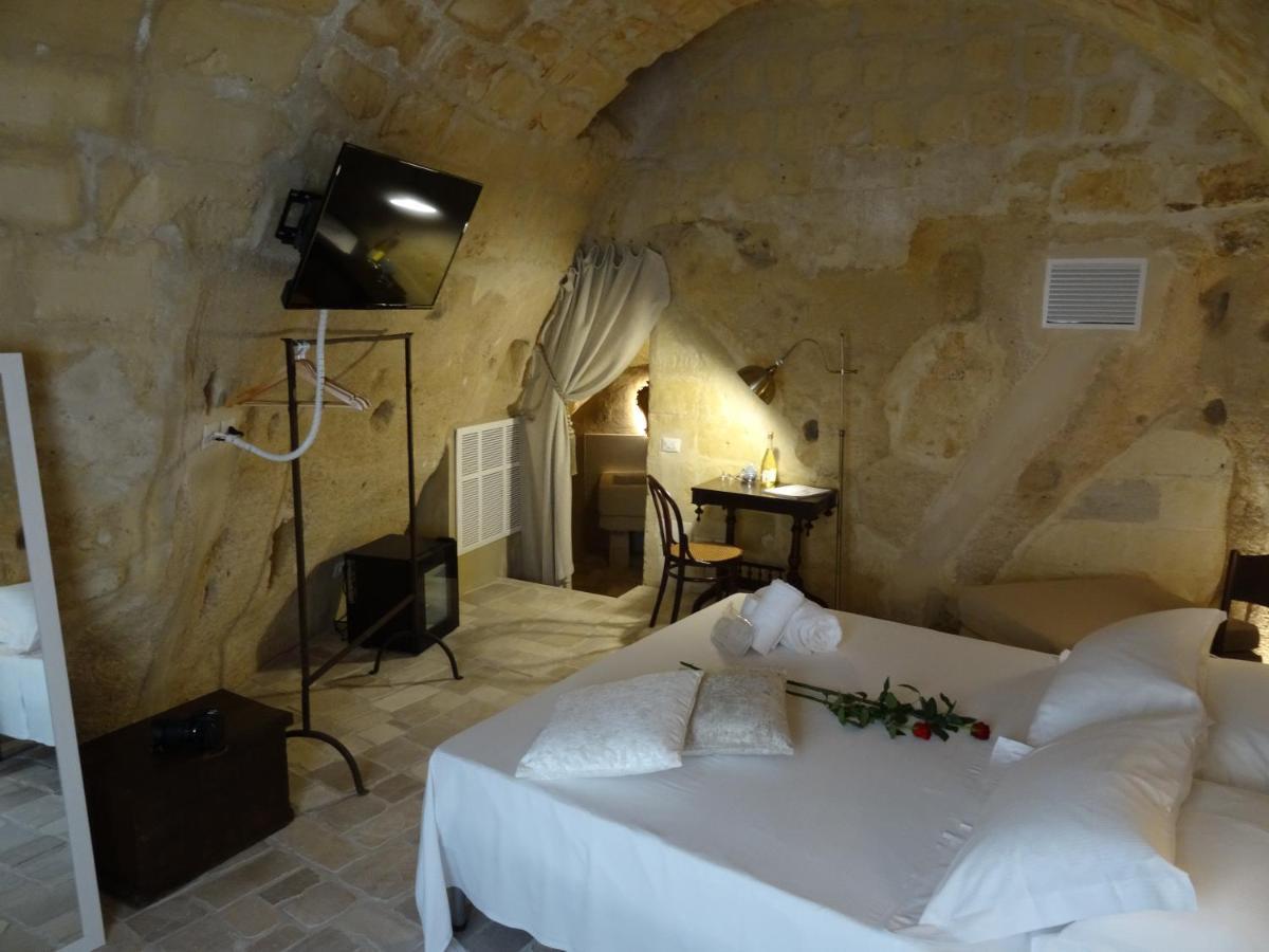 La Dimora Delle 3 Zie Hotel มาเตรา ภายนอก รูปภาพ